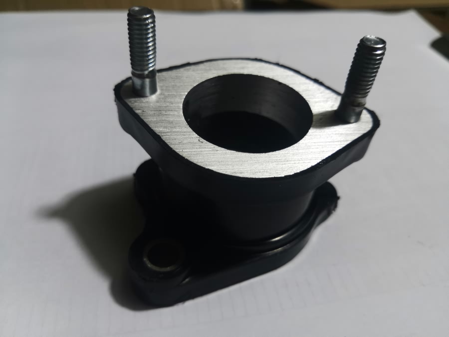 repuesto de moto MOTO71 — BASE CARBURADOR CG200 PZ30(RECTA)