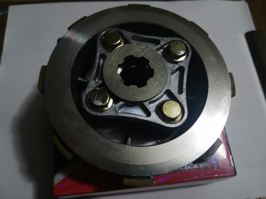repuesto de moto MOTO71 — CENTRO CAMPANA CROCHE 4 TORNILLO