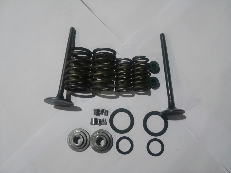 repuesto de moto MOTO71 — KIT DE VALVULA ADMESC CG150