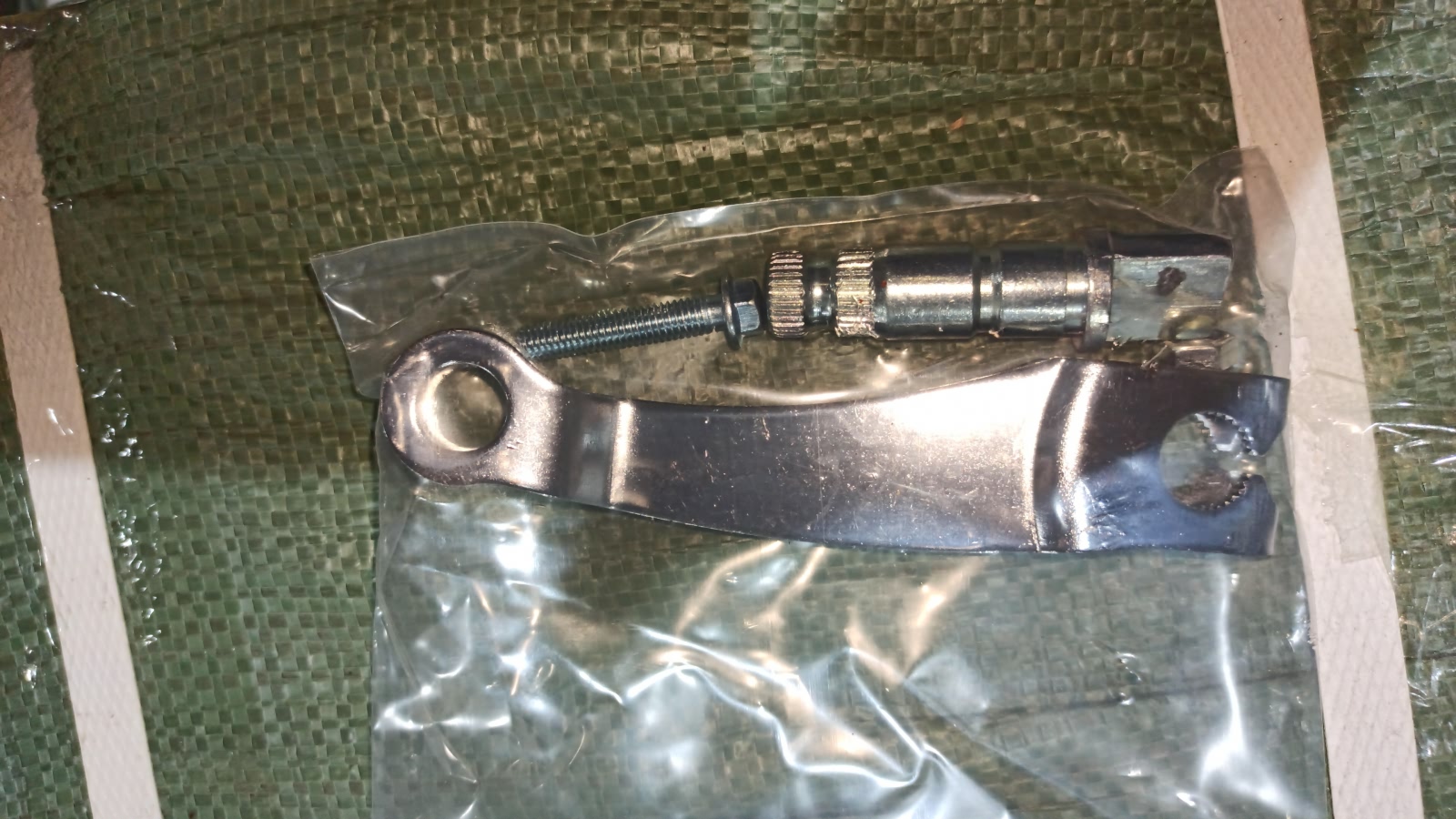 repuesto de moto MOTO71 — LEVA PORTA BANDA CPASADOR GN
