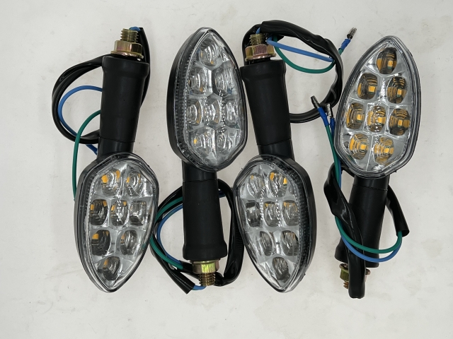 repuesto de moto MOTO71 — LUCE CRUCE BERA SOCIALISTA LED