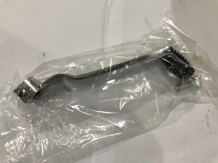 repuesto de moto MOTO71 — PATA CAMBIO GN