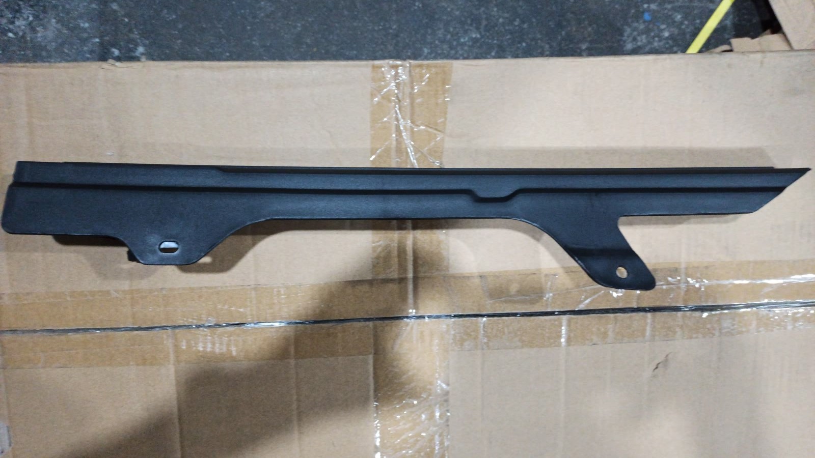 repuesto de moto MOTO71 — TAPA CADENA ARSEN2