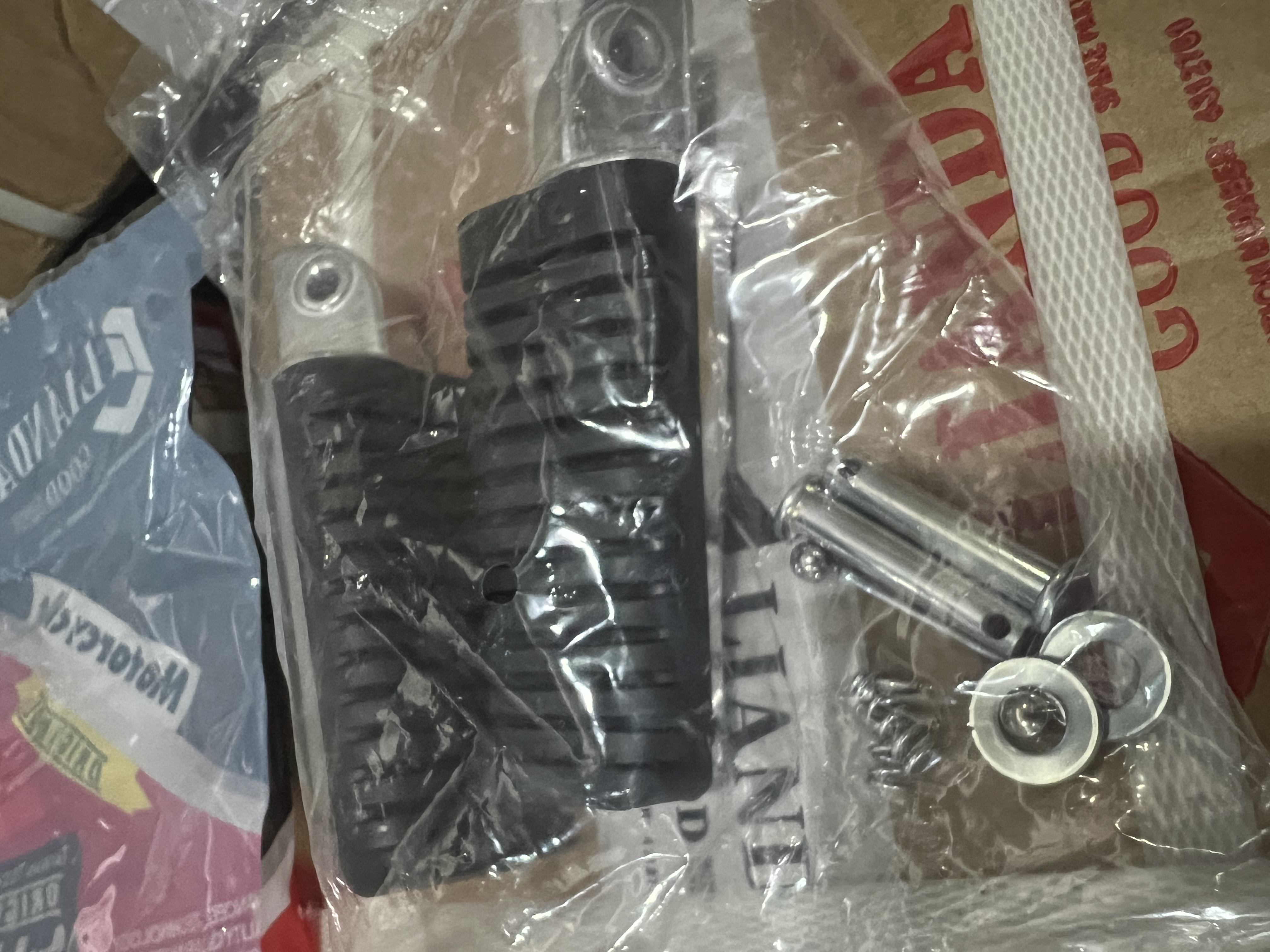 repuesto de moto MOTO71 — posapie trasero hj cool 