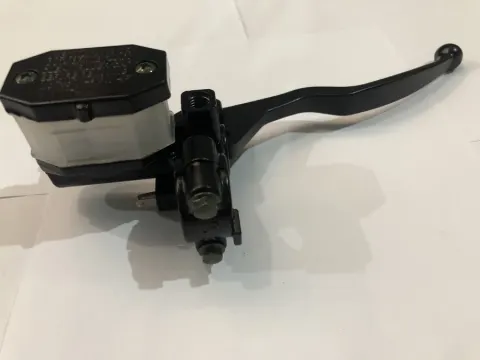 repuesto de moto MOTO71 — BOMBA FRENO COMPLETO GN