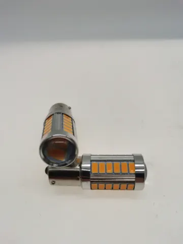 repuesto de moto MOTO71 — BOMBILLO CRUCE 39LED 1 CONTACTO PARA CARRO