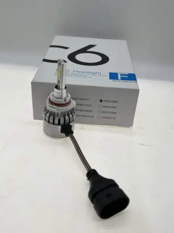 repuesto de moto MOTO71 — BOMBILLO LED ALTA ILUMINACION 9006 (MARCA C6)(2UNI)