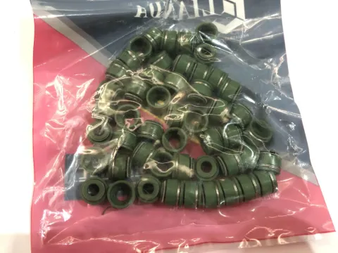 repuesto de moto MOTO71 — ESTOPERA VALVULA CG150(50UNI) VERDE