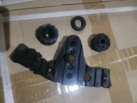 repuesto de moto MOTO71 — GOMA TANQUE HORSE