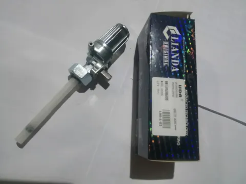 repuesto de moto MOTO71 — LLAVE GASOLINA ARSEN2(SIN PERILLA)