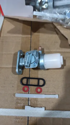 repuesto de moto MOTO71 — LLAVE GASOLINA GN