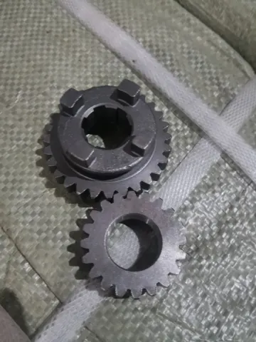 repuesto de moto MOTO71 — PINON TERCERA CG150 KIT