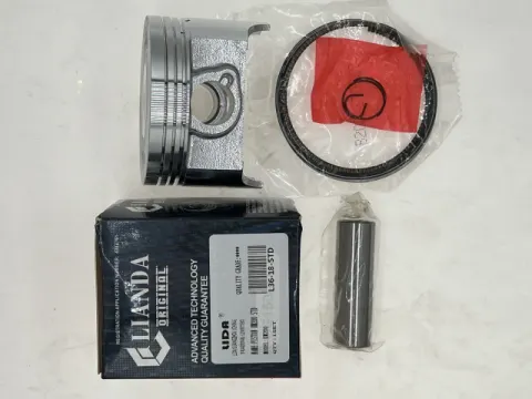 repuesto de moto MOTO71 — PISTON COMPLETO UM200 STD