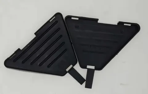 repuesto de moto MOTO71 — TAPA PORTA HERRAMIENTAS GN