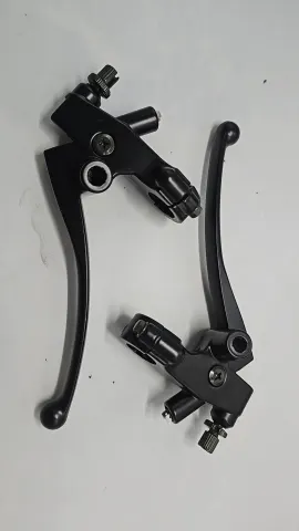 repuesto de moto MOTO71 — manilla croche bera con base