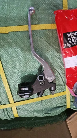 repuesto de moto MOTO71 — manilla croche rkv con base